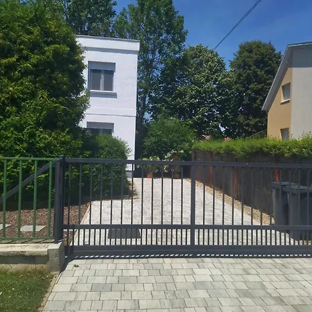 Jegenye Vendeghaz * Balatonfured
